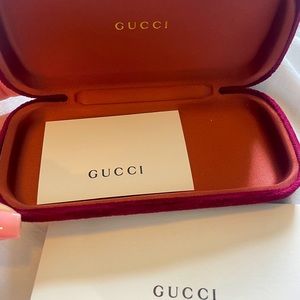 Gucci velvet sunglasses case